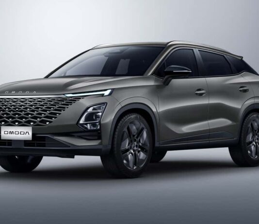 Auto cinesi da record in Italia: due marchi nella top 5 di aprile 2026 Omoda 5 2024