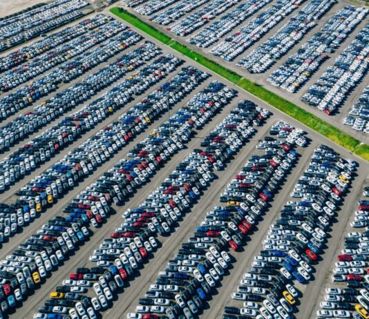 A marzo 2026 la Cina ha esportato quasi 700.000 auto: la sfida all’Occidente si fa più dura Esportazioni Cina