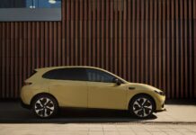 Nuova Leapmotor B05: la berlina-coupé elettrica debutta in Europa da 26.900 euro Leapmotor B05