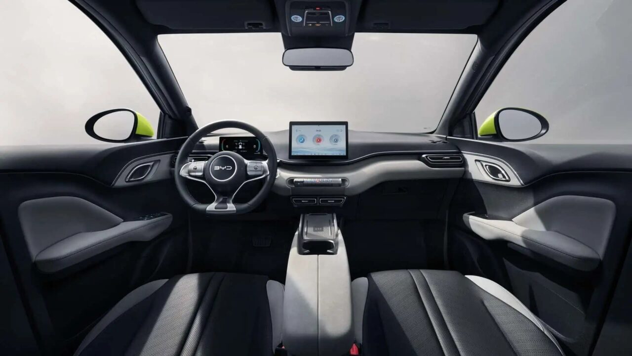 BYD Dolphin Surf