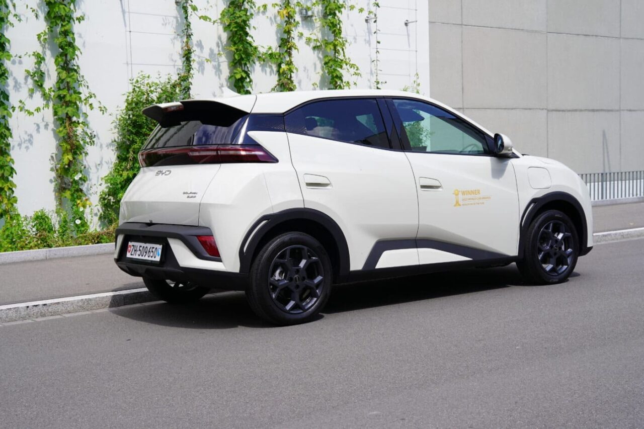 BYD Dolphin Surf